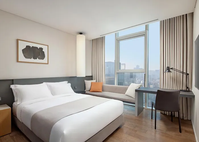 Shilla Gangnam Yeoksam Hotel 4*